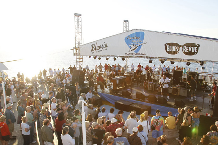 blues cruise vancouver